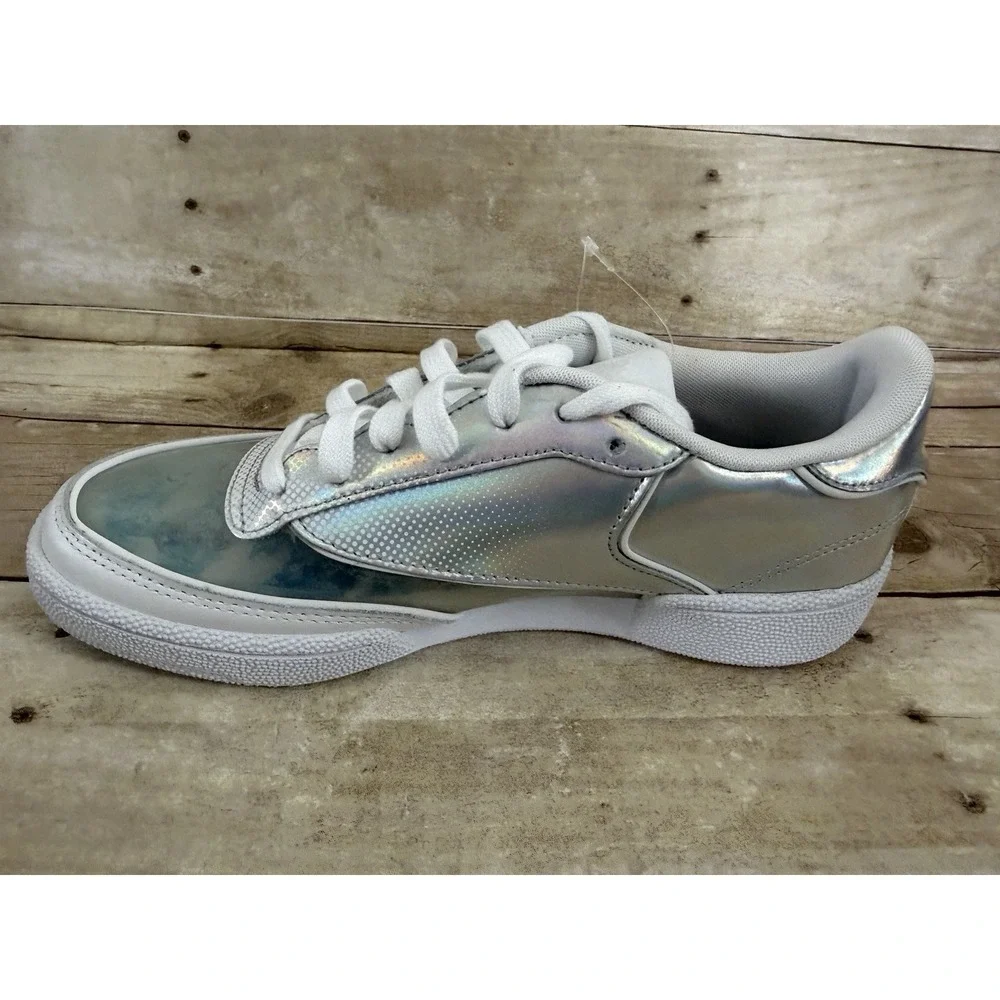 Reebok see photos